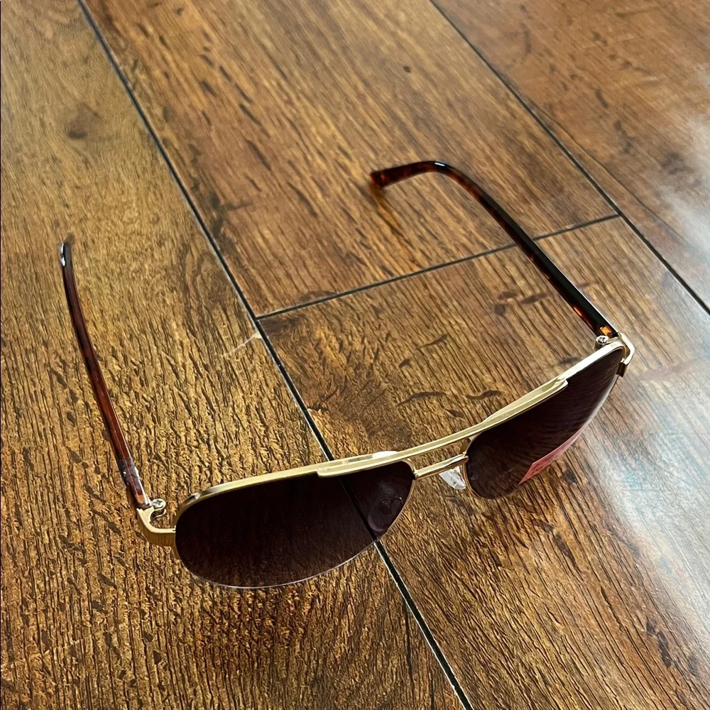 Betsey Johnson Gold Frame Aviator Sunglasses